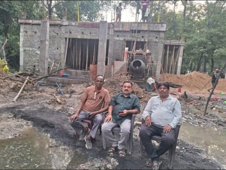 सावन सोमवार के पावन पर्व पर रायगढ़ प्रेस क्लब भवन के भूतल की ढलाई पूर्ण