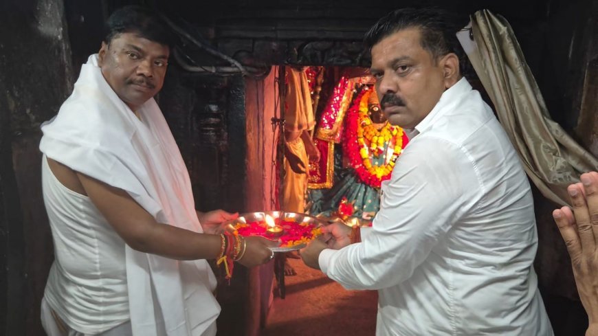 मां दंतेश्वरी के दर्शन के साथ बस्तर तिरंगा यात्रा के द्वितीय दिवस का शुभारंभ, नक्सल प्रभावित क्षेत्रों में पहुंचेगा राष्ट्रभक्ति और विकास का संदेश