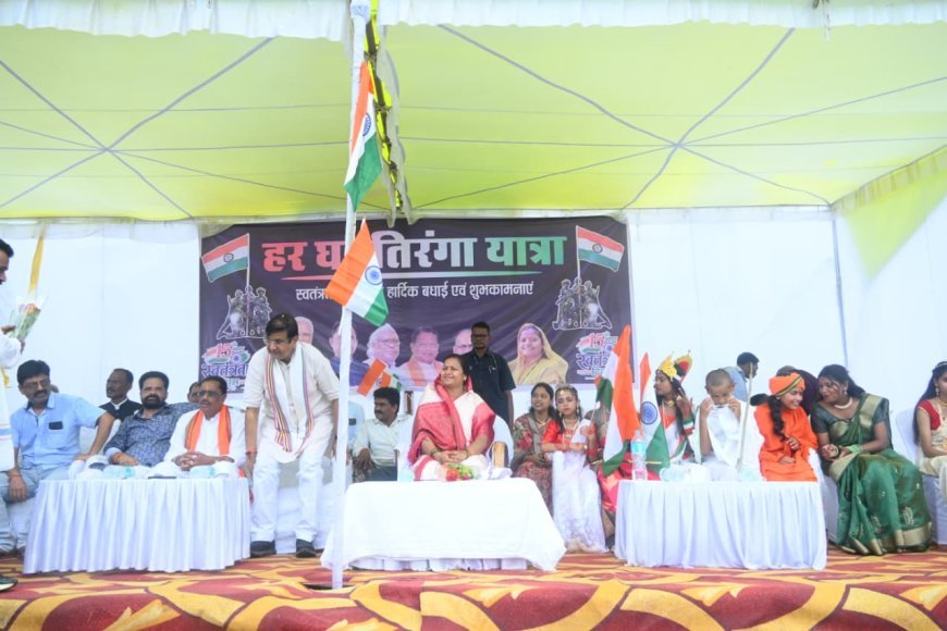 सूरजपुर में मंत्री लक्ष्मी राजवाड़े के नेतृत्व में निकलीं भव्य तिरंगा यात्राएं, युवाओं और विद्यार्थियों ने दिखाया देशभक्ति का उत्साह