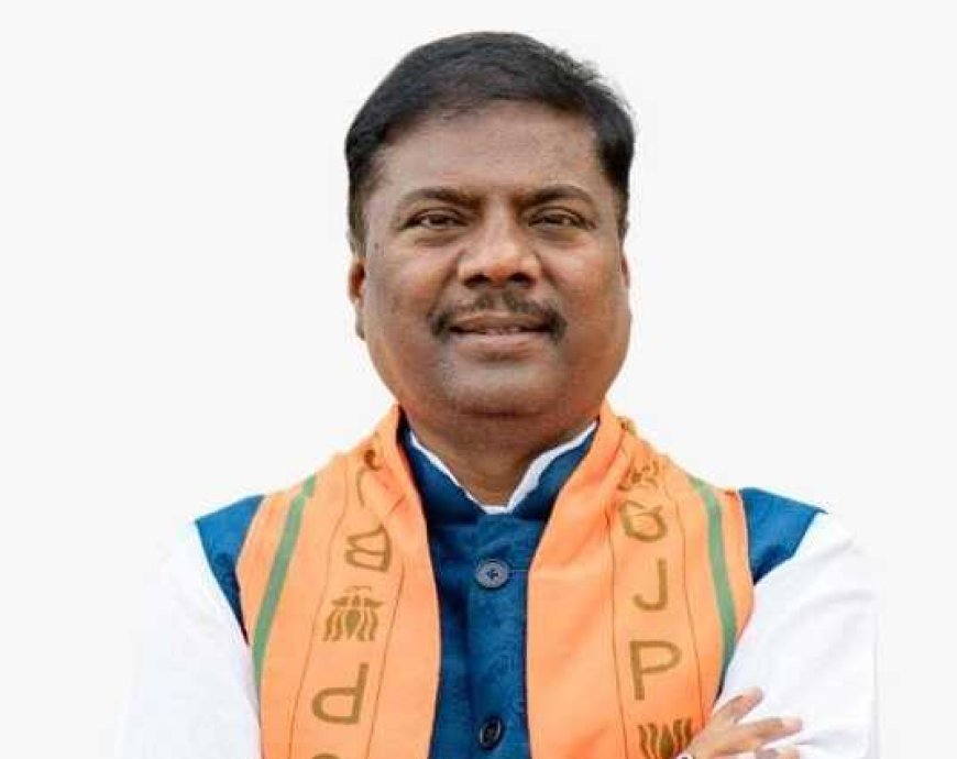 कांग्रेस की दोहरी नीति पर केदार कश्यप का पलटवार, नक्सलियों के समर्थन वाले बयानों पर दीपक बैज से मांगा जवाब