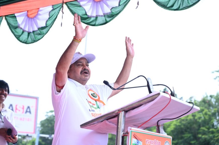 स्वतंत्रता की दौड़ में गूंजा राष्ट्रभक्ति का संदेश, पुरन्दर मिश्रा ने दिया हर घर तिरंगा का आह्वान
