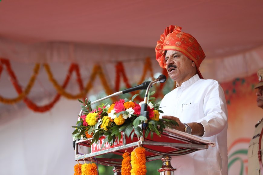छिंदवाड़ा में गरिमामय माहौल में मनाया गया 80वां स्वतंत्रता दिवस, परिवहन एवं स्कूल शिक्षा मंत्री राव उदय प्रताप सिंह ने किया ध्वजारोहण