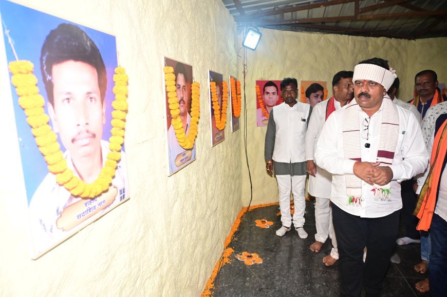 झीरम पहुंच उप मुख्यमंत्री विजय शर्मा ने शहीदों को दी श्रद्धांजलि