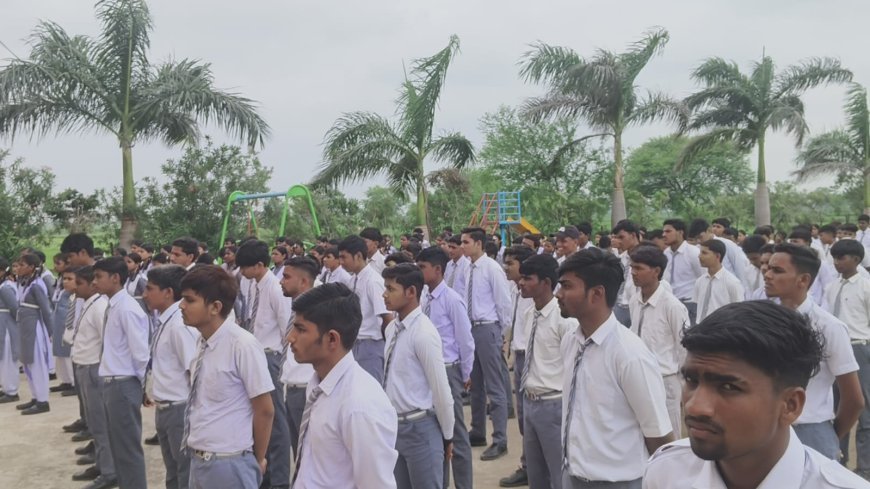 साइबर जागृति अभियान के तहत कुंडा पुलिस ने विद्यार्थियों को किया जागरूक