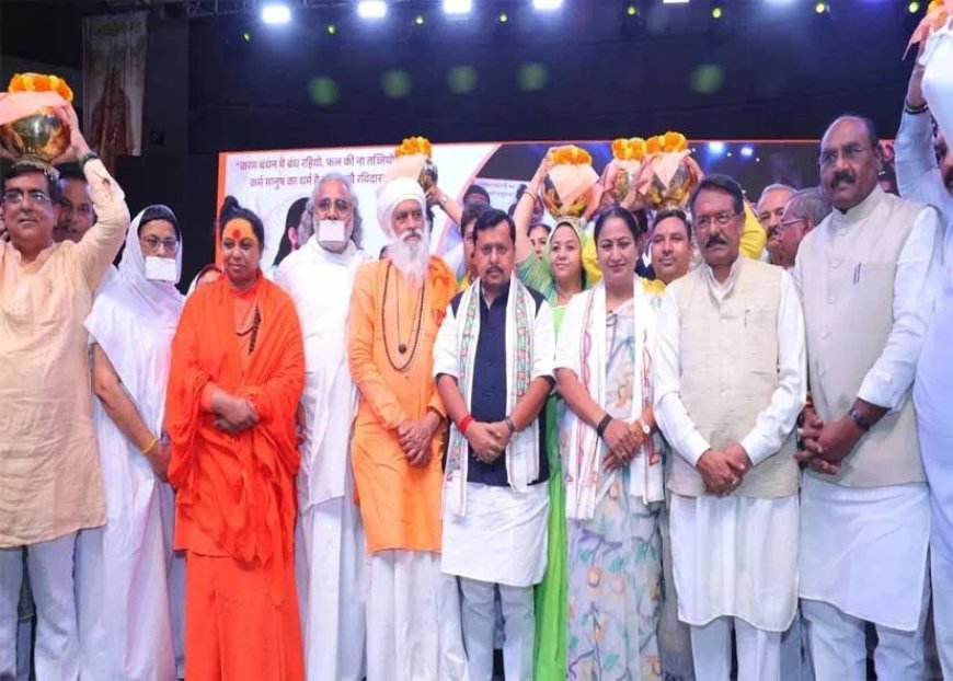 गुरु रविदास की 650वीं जयंती पर सामाजिक समरसता का संदेश, नितिन नबीन और रेखा गुप्ता ने दोहराया PM का विजन