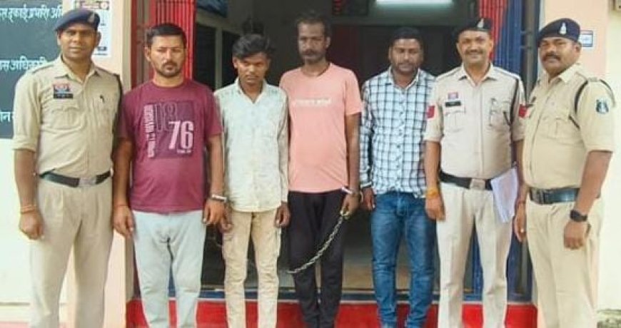 धमतरी में अवैध शराब के खिलाफ बड़ी कार्रवाई, 373 पौवा शराब के साथ 4 आरोपी गिरफ्तार