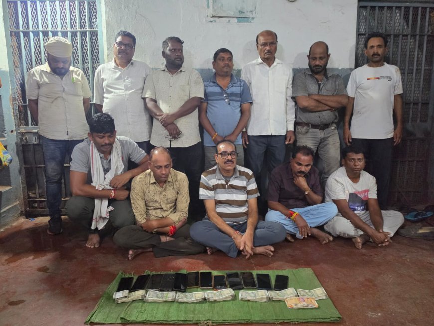 दुर्ग पुलिस की जुआ फड़ पर बड़ी कार्रवाई, 12 आरोपी गिरफ्तार