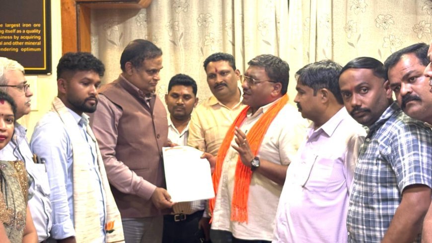 NMDC में रिटायर्ड कर्मचारियों की अस्थाई भर्ती पर रोक की मांग, भाजपा ने सौंपा ज्ञापन