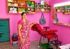 पीएम-अजय योजना से मिला 50 हजार का अनुदान और ऋण, ब्यूटी पार्लर बना सती बाई की आत्मनिर्भरता का जरिया