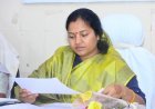 जनहित के कार्यों को प्राथमिकता, मंत्री लक्ष्मी राजवाड़े ने ओड़गी में विकास कार्यों की समीक्षा की