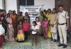 कबीरधाम पुलिस का साइबर जागृति अभियान, महिलाओं और छात्राओं को स्मार्टफोन प्राइवेसी व सुरक्षित ब्राउज़िंग की दी जानकारी