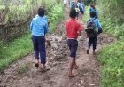 डिंडोरी के टिकरी-पिपरी गांव में कीचड़ भरे रास्तों की बदहाली, छात्राओं को स्कूल जाने में परेशानी