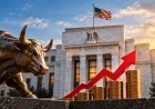 US Fed Rate Hike 2026: फेड ने 25 बेसिस पॉइंट बढ़ाई ब्याज दर, बाजार में उतार-चढ़ाव, आगे भी बढ़ोतरी के संकेत
