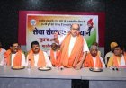 प्रधानमंत्री मोदी के जन्मदिवस पर वृद्धाश्रम पहुंचे पुरन्दर मिश्रा, वृद्धजनों को फल वितरित कर लिया आशीर्वाद
