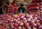 प्याज ने फिर निकाले आंसू, एक साल में 94% तक बढ़ी कीमत, सरकारी ₹35 वाली प्याज से भी नहीं मिली राहत