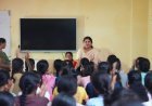 कांकेर में बच्चियों से आत्मीय संवाद, डॉ. वर्णिका शर्मा ने जानी समस्याएं