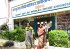 कलेक्टर तुलिका प्रजापति ने कस्तूरबा गांधी आवासीय विद्यालय बोड़ला का किया निरीक्षण, छात्राओं से किया संवाद
