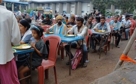 रायपुर रेलवे स्टेशन के सिद्ध हनुमान मंदिर में 2009 से जारी कुबेर राठी का महाभंडारा, सेवा का संकल्प आज भी अनवरत