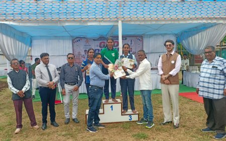 गेड़ी दौड़ में अशोका पब्लिक स्कूल की संध्या और सोनाक्षी ने जीता स्वर्ण पदक