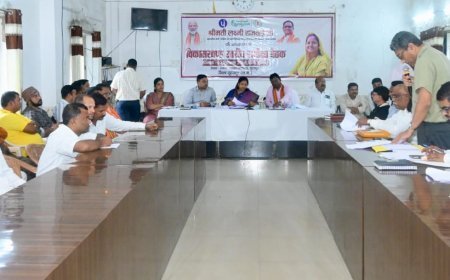 मंत्री लक्ष्मी राजवाड़े ने सूरजपुर और भैयाथान में योजनाओं की प्रगति की समीक्षा, समयबद्ध लाभ पहुंचाने के दिए निर्देश