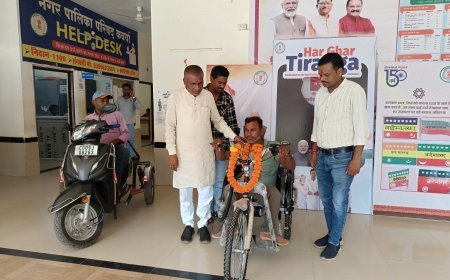मोटराइज्ड ट्रायसायकल मिलने से मनीदास बंजारे का आवागमन हुआ आसान, आत्मनिर्भरता को मिली नई राह