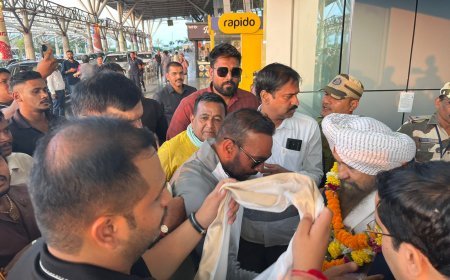 दही हांडी उत्सव के लिए रायपुर पहुंचे अंतरराष्ट्रीय भजन गायक लखबीर सिंह लक्खा, 5 सितंबर को होगा भव्य आयोजन