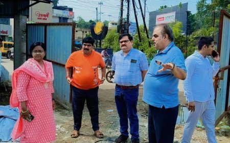 पदभार ग्रहण करते ही सक्रिय हुईं निगम आयुक्त लीना कोसम, चार घंटे के मॉर्निंग विजिट में सफाई और विकास कार्यों का लिया जायजा