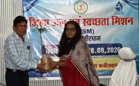 ई-ऑफिस के प्रभावी क्रियान्वयन में उत्कृष्ट कार्य पर अधीक्षक राजेन्द्र सिंह धुर्वे सम्मानित
