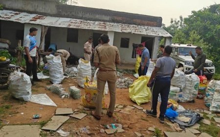 भानुप्रतापपुर में शराब के अवैध कारोबार पर कार्रवाई, खाली घर से 4,409 बोतलें, हजारों ढक्कन और होलोग्राम बरामद