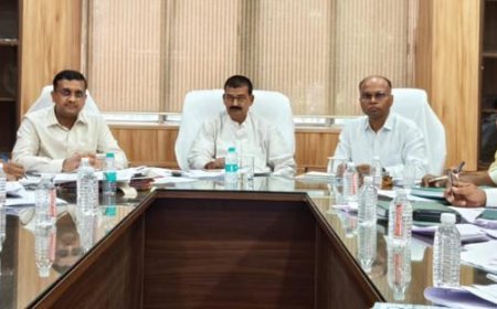 बीज निगम की समीक्षा बैठक में समयबद्ध कार्यप्रणाली और वित्तीय अनुशासन पर जोर, बीज उत्पादन में तेजी के निर्देश