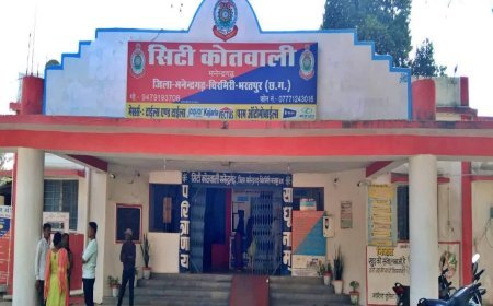 मनेंद्रगढ़ रेलवे कॉलोनी में हुई दूसरी चोरी का खुलासा, चोरी के सामान के साथ आरोपी गिरफ्तार