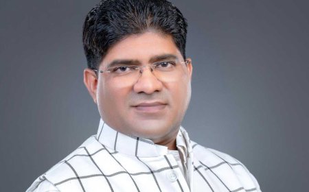 PM आवास पर बहस के बाद कांग्रेस का भाजपा पर हमला, राकेश ठाकुर ने 18 लाख आवास के आंकड़ों पर उठाए सवाल