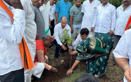 प्रधानमंत्री मोदी के जन्मदिवस पर भाजपा किसान मोर्चा ने किया वृक्षारोपण, छात्रों और किसानों के बीच जलाया ‘एक दिया आशीर्वाद का’