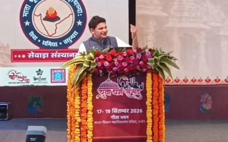 युवा धर्म संसद में मनोज मुंतशिर ने Gen Z की ताकत पर दिया बड़ा बयान