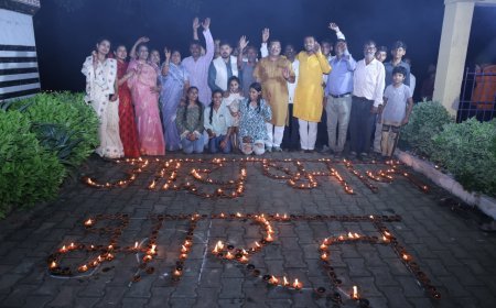 गिरौद में 11 हजार आशीर्वाद दीयों से जगमगाया धरसींवा, विधायक अनुज शर्मा की मौजूदगी में हुआ दीपदान