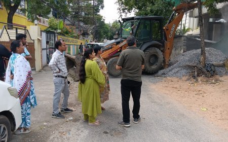 गीतांजलि नगर में एमओएस क्षेत्र के अतिरिक्त निर्माण पर निगम की कार्रवाई, निर्माण का हिस्सा तोड़ा