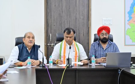 कांग्रेस की अनुशासन समिति की बैठक में चुनावी कार्रवाई और पार्टी प्रवेश आवेदनों पर चर्चा