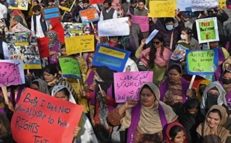 WEF जेंडर गैप इंडेक्स में पाकिस्तान 143वें स्थान पर, महिलाओं की आर्थिक भागीदारी सबसे कमजोर