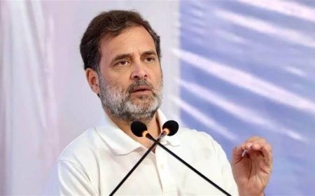 राहुल गांधी इंदौर पहुंचे, कार्यकर्ताओं ने काफिला रोककर किया स्वागत; महिला आरक्षण को लेकर महिलाओं का प्रदर्शन