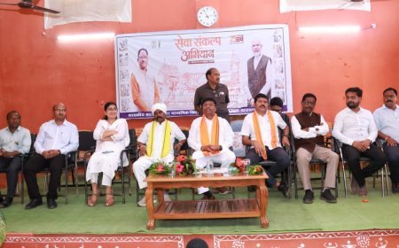 नारायणपुर में ‘मेरे सपनों का भारत’ प्रतियोगिता, बच्चों ने चित्रों और भाषण से दिखाई प्रतिभा