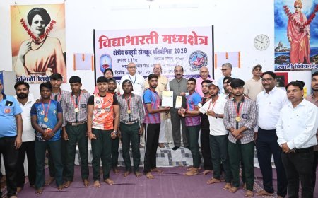 कबड्डी प्रतियोगिता के विजेता खिलाड़ियों को उप मुख्यमंत्री अरुण साव ने किया पुरस्कृत