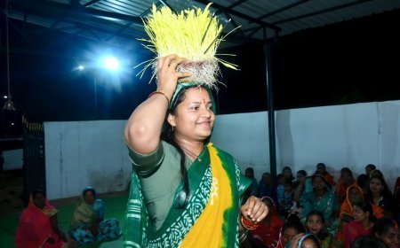 करमा पूजा में शामिल हुईं लक्ष्मी राजवाड़े, प्रकृति और लोकपरंपराओं के संरक्षण का दिया संदेश