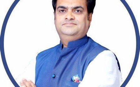 स्मृति ईरानी को छत्तीसगढ़ भाजपा प्रभारी बनाए जाने पर आप ने साधा निशाना