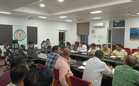 डीएमएफ परियोजनाओं की निगरानी अब क्यूआर कोड से, घरघोड़ा में शुरू हुआ रियल-टाइम सोशल ऑडिट सिस्टम