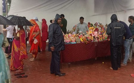 अनंत चतुर्दशी पर महादेवघाट विसर्जन कुंड में श्रद्धालुओं की भीड़, 1705 गणपति प्रतिमाओं का हुआ विसर्जन