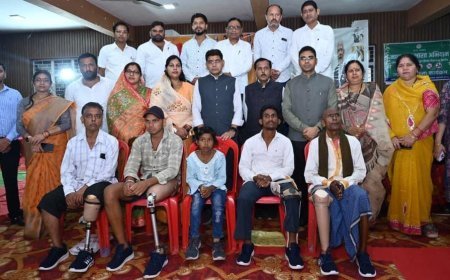 सेवा संकल्प अभियान के तहत बलौदाबाजार में दिव्यांगजनों को मिले सहायक उपकरण