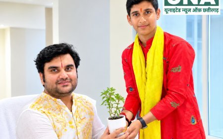 आचार्य इंद्रेश उपाध्याय से मिले बाल पर्यावरणविद् आदित्य राजे, वृंदावन में पर्यावरण सेवा का मिला आमंत्रण