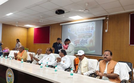 दुर्ग में युवा संवाद, उप मुख्यमंत्री अरुण साव ने विकसित भारत 2047 और सेवा भावना पर की चर्चा