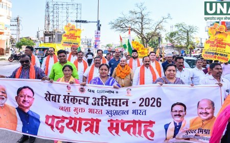 नशामुक्ति संदेश के साथ पांचवें दिन जारी रही पदयात्रा, मौदहापारा में पुरन्दर मिश्रा का स्वागत