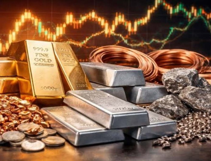 Gold Silver Rate Today: सोने-चांदी के भाव में उतार-चढ़ाव, गोल्ड 1.54 लाख के पार, जानें शहरों में आज के रेट